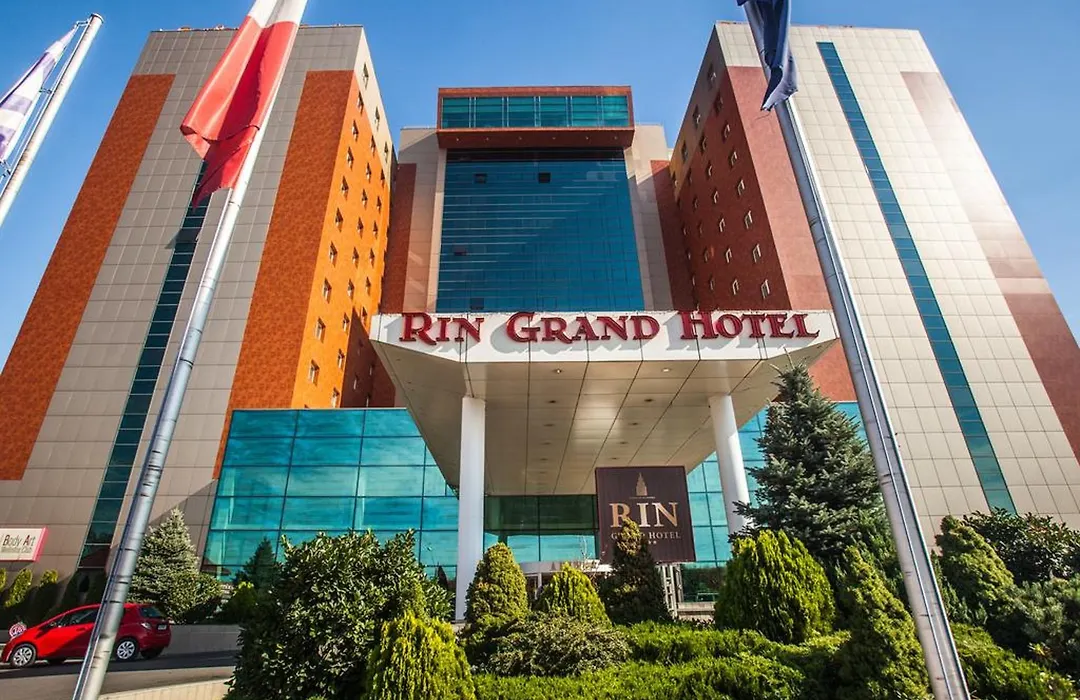 Rin Grand Hotel-1