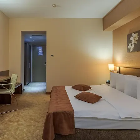 Rin Grand Hotel-3
