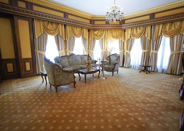 5 star hotels Casa Capsa